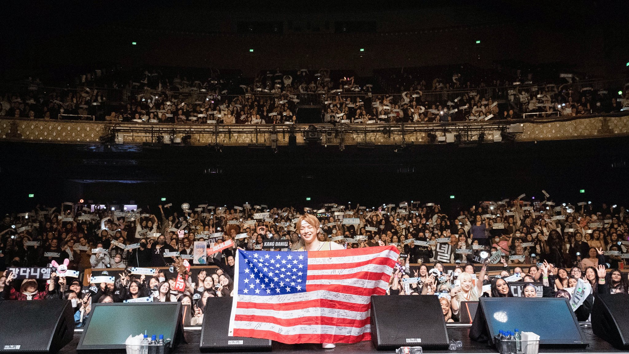 Kang Daniel in LA